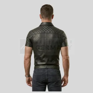 diamond-quilted shoulder and snap button detail